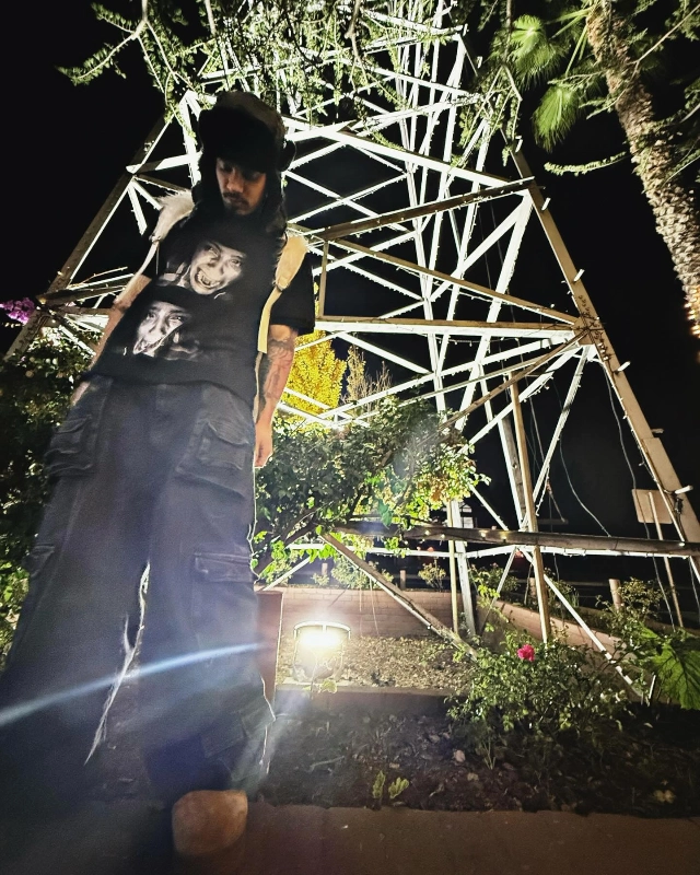 Jump Inside My Mirror: SPIDERWICK's Journey Through Sound